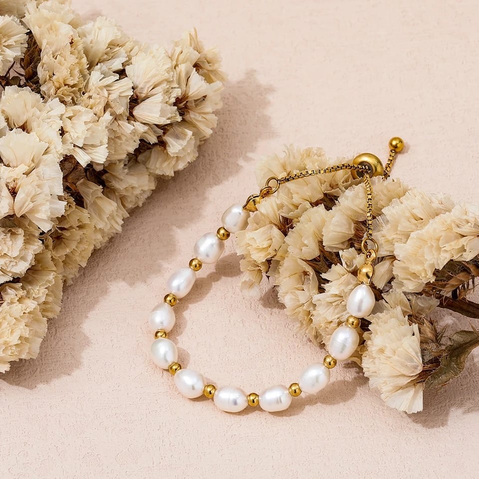 Elegant Pärl och Guld Armband