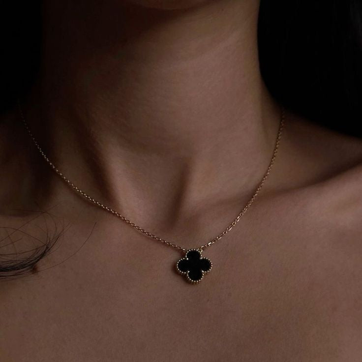 Clover Halsband Svart