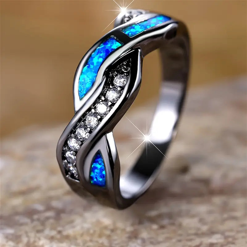 Thessia Lunebray Ring | Vitguld