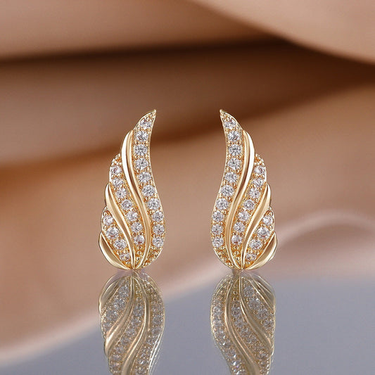 Modern Leaf Pavé Örhängen | Guld