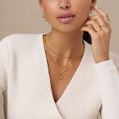 Öppen Circle Three Row Halsband | Guld